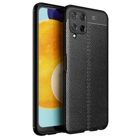Gpack Samsung Galaxy M32 4G Niss Silikon Deri Görünümlü Korumalı Siyah Kılıf