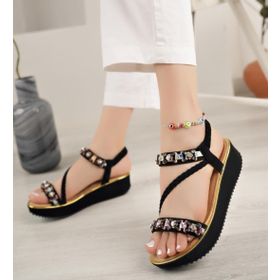 Guja 24Y121-3 Siyah Kadın Dolgu Taban Taşlı Sandalet