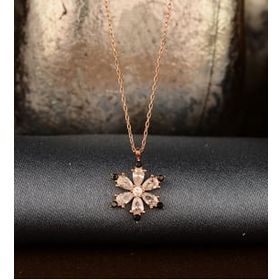 Gümüş Lotus Kolye
