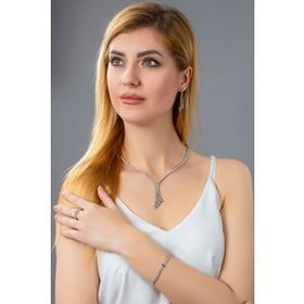 Gümüş Su Yolu Bayan Kolye