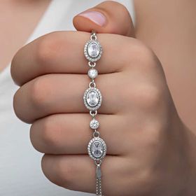 Gumush BR0460244 Taşlı Oval Gümüş Kadın Bileklik