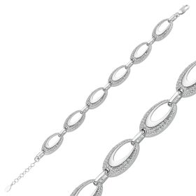 Gumush BR0460245 Taşlı Oval Gümüş Kadın Bileklik