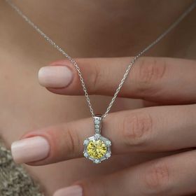Gumush ​Buğday Sarısı Baget Taşlı Bayan Gümüş Kolye