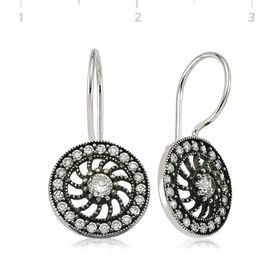Gumush EA1760005 Sallantılı Çiçek Taşlı Gümüş Küpe