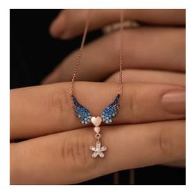 Gumush Rose Çiçekli Kanatlı Kalpli Gümüş Kolye