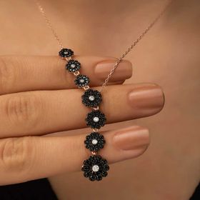 Gumush ​Rose Sıralı Çiçekler Gümüş Kolye