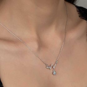Gumush Swarovski Taşlı Ritim Gümüş Kadın Kolye