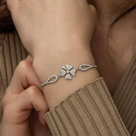 Gumush T5245 PB Yonca Gümüş Bileklik