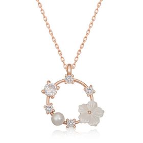 Gumush T6836 Rose Manolya Çiçeği Kadın Gümüş Kolye