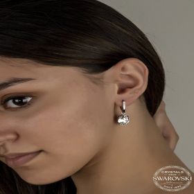 Gumush T7099 Swarovski Crystal Taşlı Beyaz Oval Sallantılı Kadın Gümüş Küpe