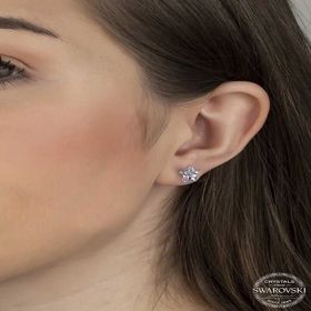 Gumush T7162 Swarovski Crystal Taşlı Yıldız Çivili Kadın Gümüş Küpe