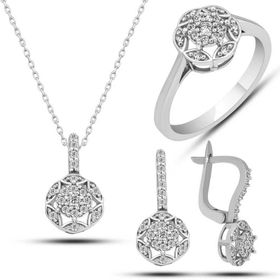 Gumush T7747 Beyaz Zirkon Taşlı Çiçek Kadın Gümüş Set
