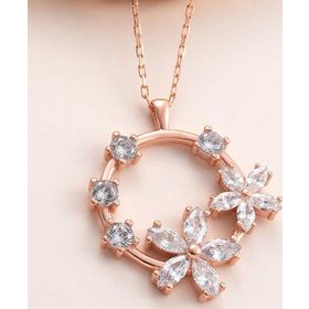 Gumush T7983 Rose Beyaz Çiçek Kadın Gümüş Kolye