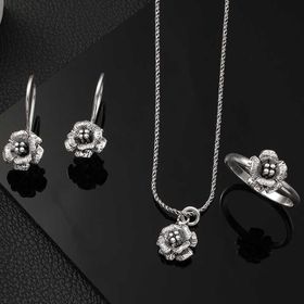 ​Gumush T8033 Gül Kadın Gümüş Set