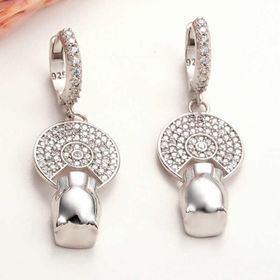 Gumush T8044 ​Sallantılı Kaplan Figürlü Kadın Gümüş Küpe