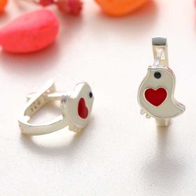 Gumush T8144 Gümüş Kalpli Kuş Çocuk Küpesi