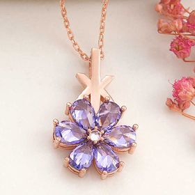 Gumush T8181 Rose Mor Sevgi Çiçeği Kadın Gümüş Kolye
