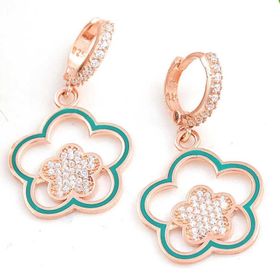 Gumush T8211 ​Rose Sallantılı Çiçek Desenli Kadın Gümüş Küpe