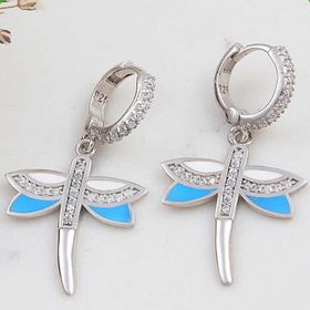 Gumush T8212 ​Gümüş Sallantılı Yusufcuk Kadın Küpe