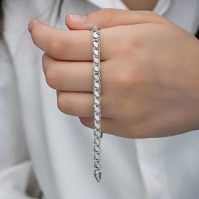 Gumush T8276 Pullu Zincir Kadın Gümüş Bileklik