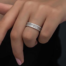 Gumush T8296 Gümüş Sıralı Baget Taşlı Kadın Yüzük