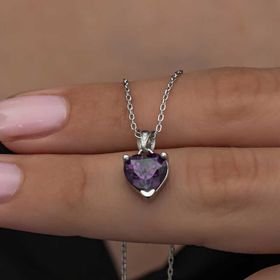 Gumush T8322 Mor Taşlı Kalpli Kadın Gümüş Kolye