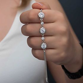 Gumush T8363 Gümüş Yuvarlak Taşlı Kadın Bileklik