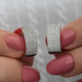 Gumush T8485 7 Sıra Beyaz Taşlı J Kadın Gümüş Küpe