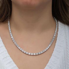 Gumush T8500 Gümüş Beyaz Taşlı Su Yolu Kadın Kolye