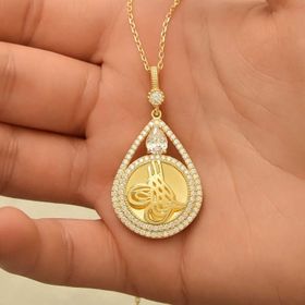 Gumush T8724 Gümüş Gold Kaplama Damla Tuğralı Kadın Kolye