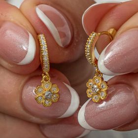 Gumush T8851 Sallantılı Gold Minimal Çiçek Kadın Gümüş Küpe