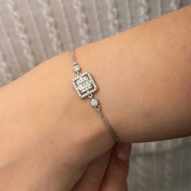Gumush T8895 Kare Baget Taşlı Kadın Gümüş Bileklik