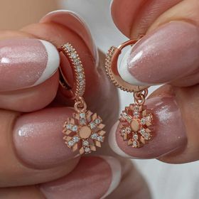 Gumush T8917 Sallantılı Rose Kar Tanesi Kadın Gümüş Küpe