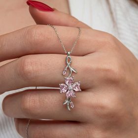 Gumush T8981 Dönen Pembe Yonca Kadın Gümüş Kolye
