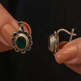 Gumush T9030 Yeşil Çiçek Desenli Otantik Kadın Gümüş Küpe