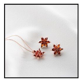 Gümüşistan 925 Ayar Kırmızı Taşlı Lotus Çiçeği Gümüş Kolye Küpe Seti