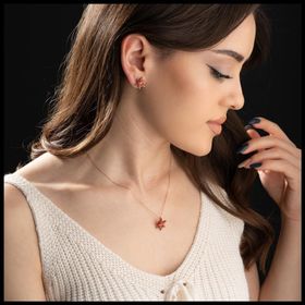 Gümüşistan 925 Ayar Kırmızı Taşlı Lotus Çiçeği Gümüş Kolye Küpe Seti