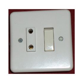 Günsan Elektrik Topraksız Krem Anahtarlı Priz