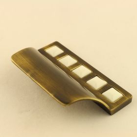 Gürçay Gardenya 64 mm Antik Porselen Kulp