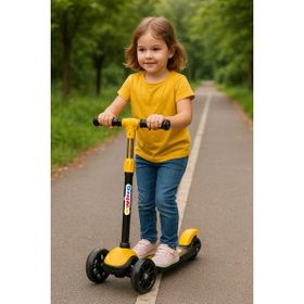 Hak-İş Oyuncak Swing Işıklı 3 Tekerlekli Sarı Scooter