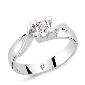 Harem Altın RM-10043 0.25 ct Pırlanta Tektaş Yüzük