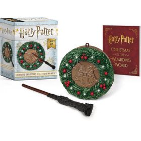 Harry Potter: Hogwarts Christmas Wreath and Wand Set: Lights Up!