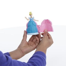 Hasbro Play-Doh B1859 Kraliyet Sarayı Oyun Seti