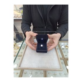 HD KUTU Işıklı Siyah Kadife Yüzük Kutusu