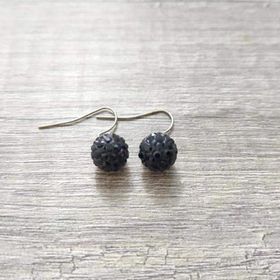 Hdmarketim Şambala Model Swarovski Taşlı Siyah Sallantılı Küpe