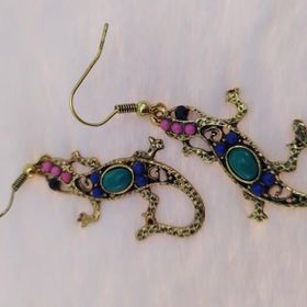 Hdmarketim Vintage Otantik Sallantılı Sevimli Kertengele Taşlı Küpe