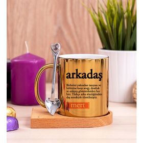 Hediye Dükkanı Arkadaş Kelime Anlamı Ahşap Altlıklı Kaşıklı Gold Kupa Bardak