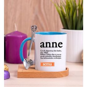 Hediye Dükkanı Kişiye Özel Anne Kelime Anlamı Ahşap Altlıklı Kaşıklı Mavi Kupa Bardak