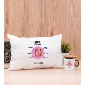 Hediye Dükkanı Kişiye Özel Balık Burcuna Hediye Siyah Kupa Bardak ve Dikdörtgen Yastık Seti
