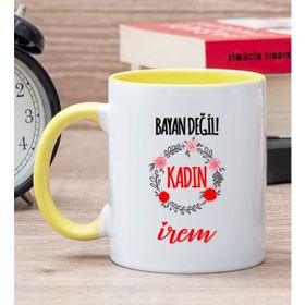 Hediye Dükkanı Kişiye Özel Bayan Değil Kadın Sarı Kupa Bardak
